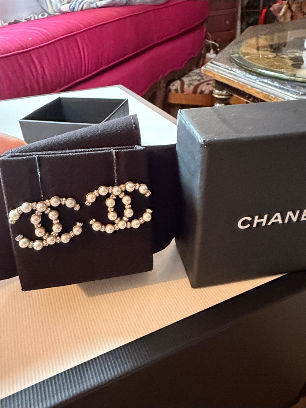 CHANEL Authentic Chanel Classic Pearl CC Logo Stud Earrings GHW